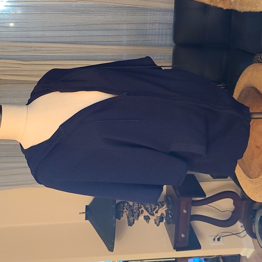 Blue short sleeve zippered hoodie
